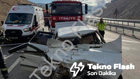 Denizli’de Feci Kaza: Kamyona Arkadan Çarpan Araçta Can Pazarı