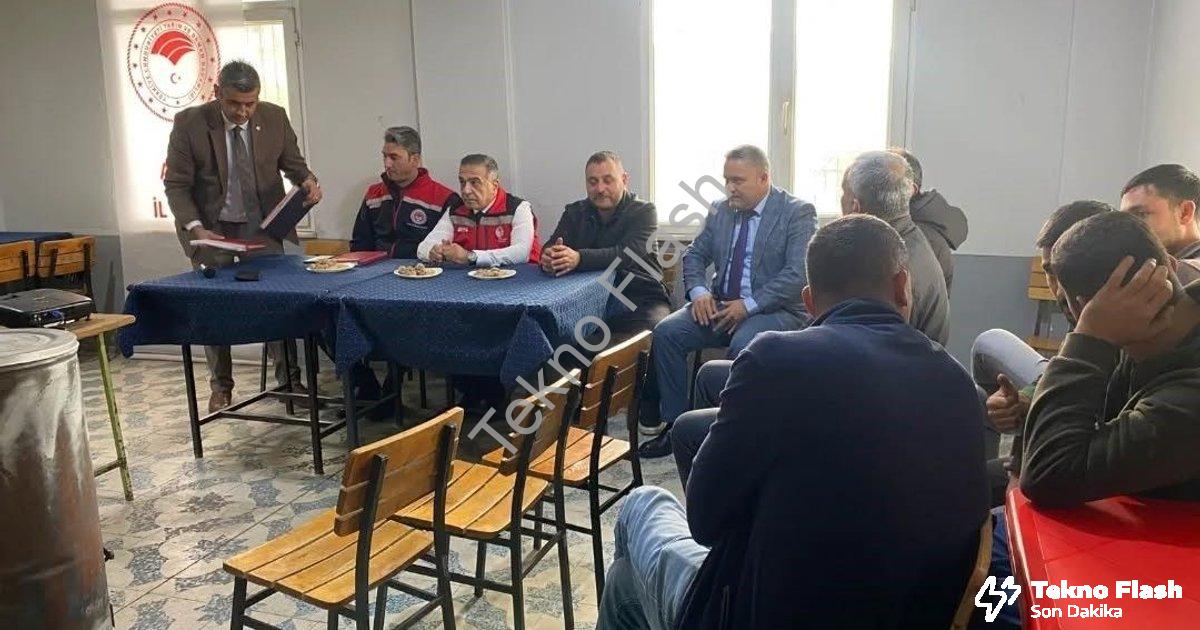 "Aydın Tarımında Seferberlik: 17 İlçede Üreticinin Nabzı Tutuldu" başlıklı haber için fotorealistik,